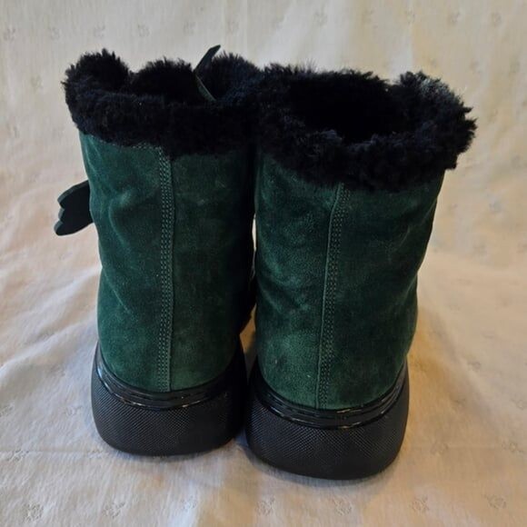 NIB Burberry Creeper Green (Vine) Shearling Round Toe Lace-Up Boots Size 41 main image 4